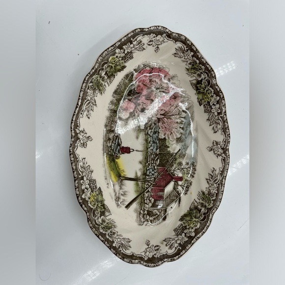 Vintage Johnson Bros England Gravy Boat & Saucer Friendly Village. - Picture 7 of 8